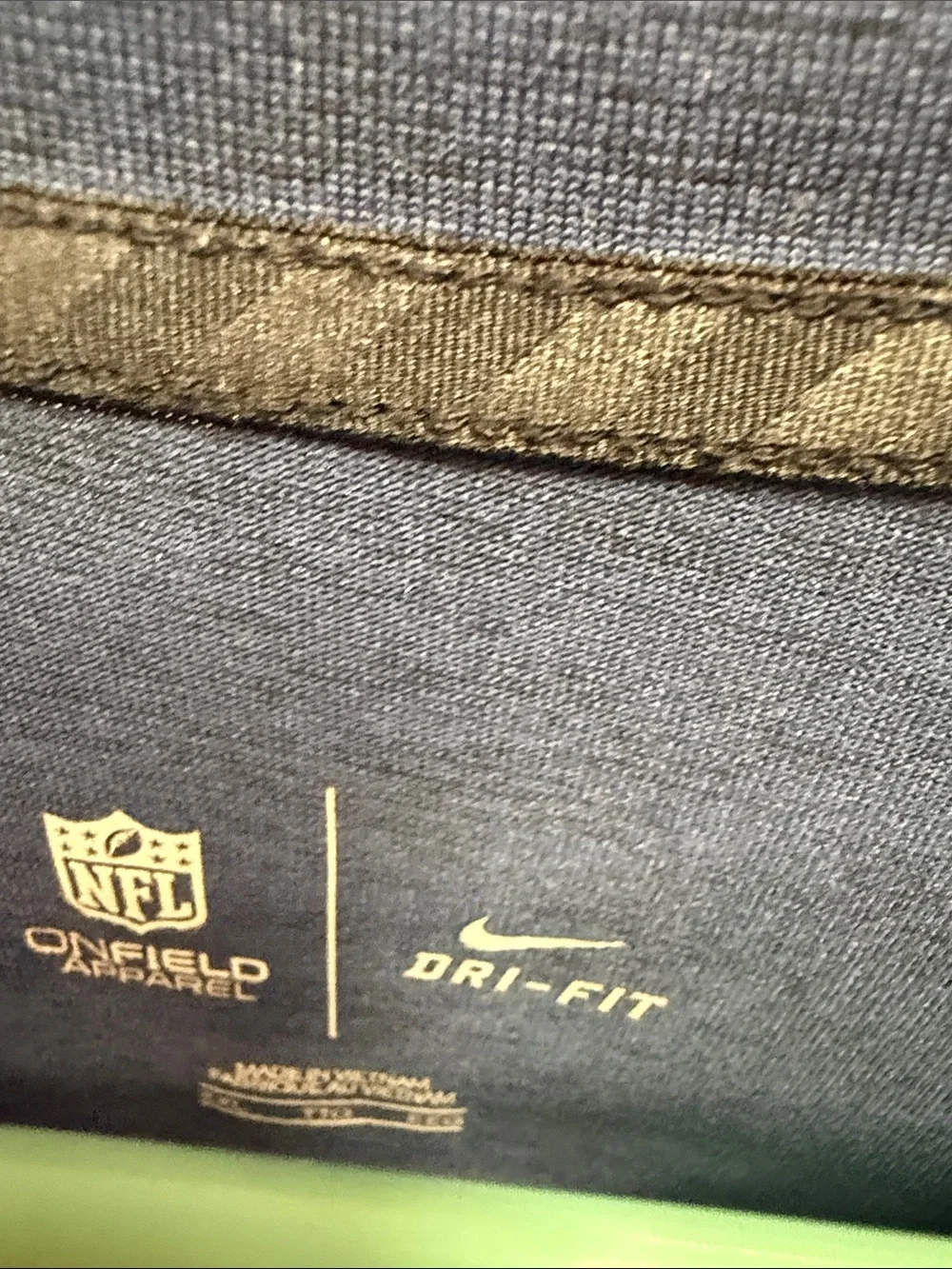 Nike outfits logo wear